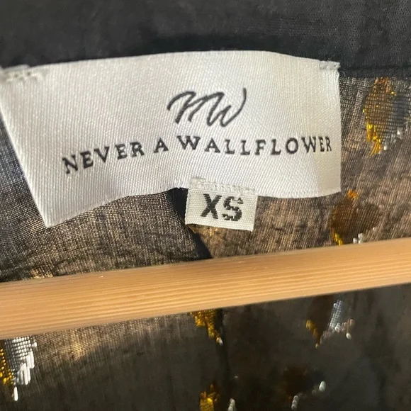 Never A Wallflower Gold and Black Blouse with Gold Heart Accents - Picture 3 of 6